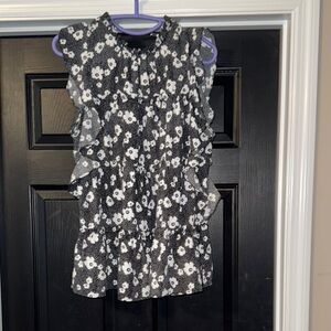 Black and White Floral Sleeveless Blouse